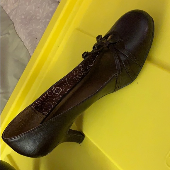 Maurice’s Kitten Heels - Picture 4 of 6